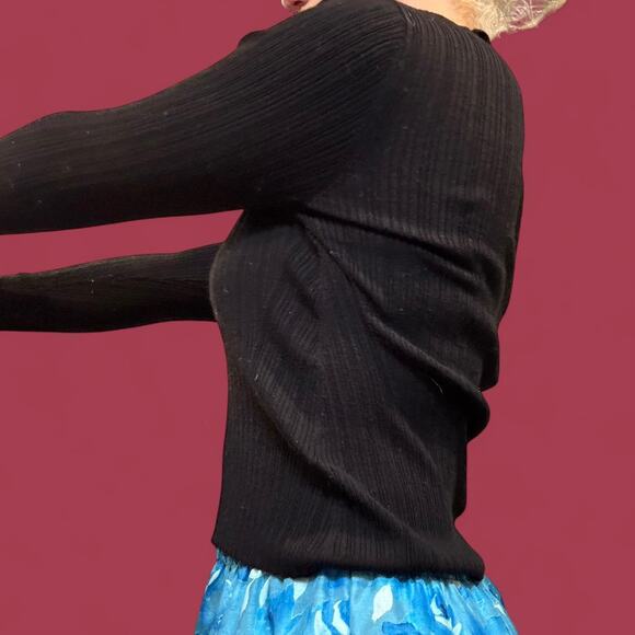 goth y2k black ribbed v-neck long sleeve w/collar womens size EUR small - Picture 3 of 8